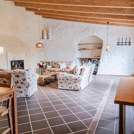 مزرعة للإقامة Menorca Llimpet *