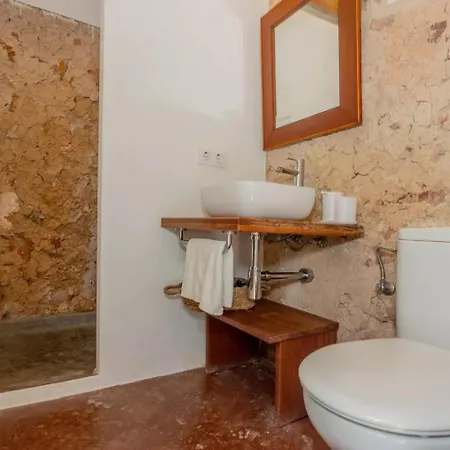 Menorca Llimpet مزرعة للإقامة