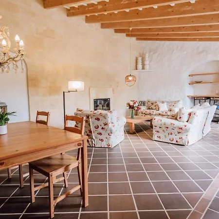 مزرعة للإقامة Menorca Llimpet الايور