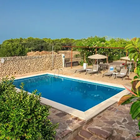 مزرعة للإقامة Menorca Llimpet *